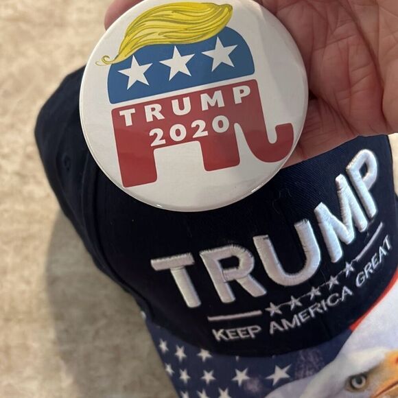 TRUMP  Bundle - Picture 3 of 5